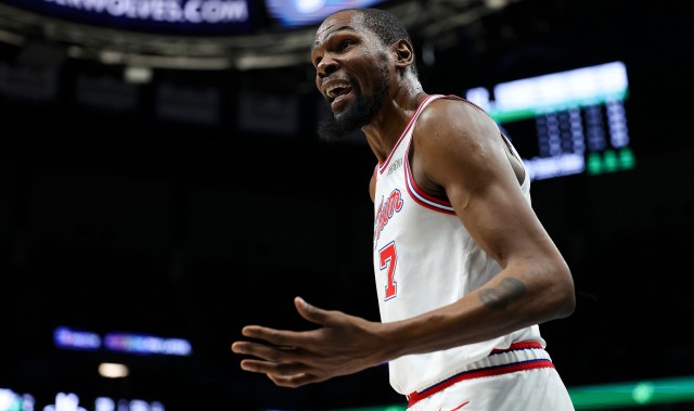 开云-如何应对严密防守？KD：加强对抗&amp;放慢节奏 我拿到球就任我摆布了