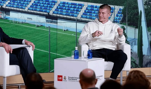 罗马诺：老佛爷想克罗斯回归任职，视他皇马形象完美代言人